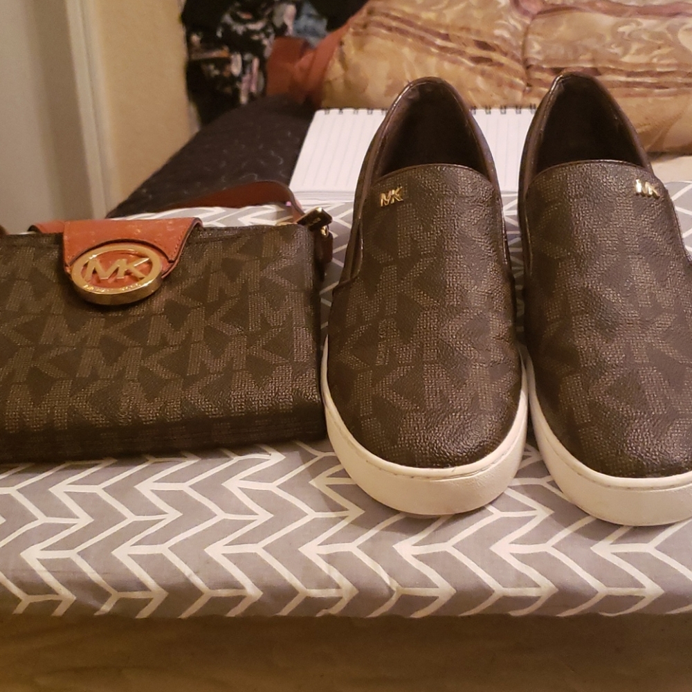 Shoe and small bag